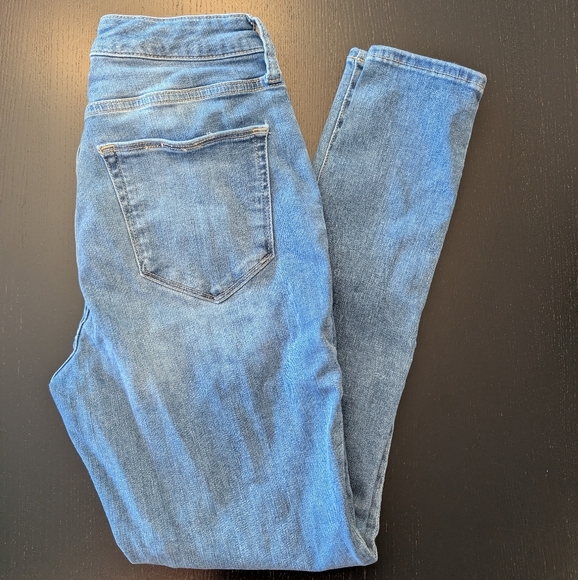 3 For $24 Arizona Jean Company Women's Blue Jeggings - Picture 4 of 9